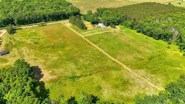 8009 W Fox Road, Spooner, WI 54801