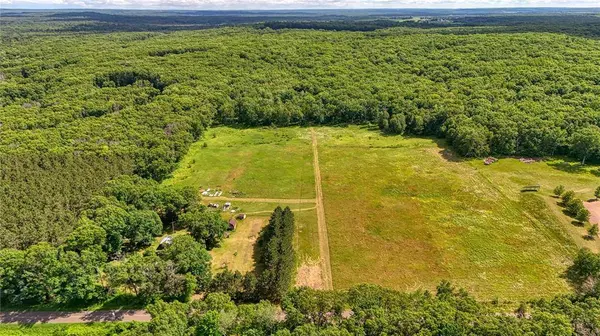 8009 W Fox Road, Spooner, WI 54801