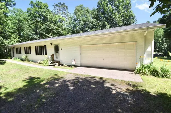 7760 Lake Avenue, Hayward, WI 54843