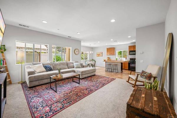 341 Dun Blazer WAY, Fallbrook, CA 92028