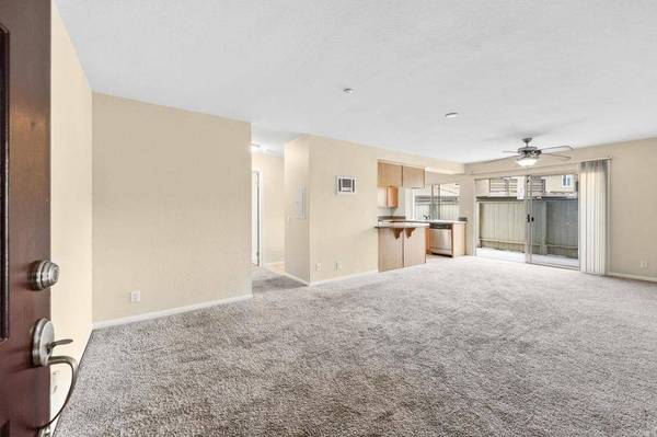 615 Fredricks AVE #103, Oceanside, CA 92058