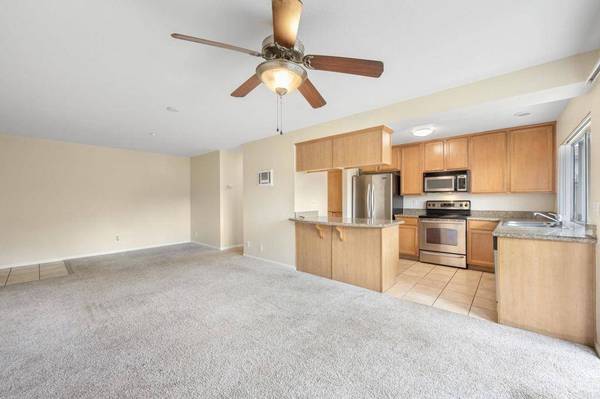 615 Fredricks AVE #103, Oceanside, CA 92058