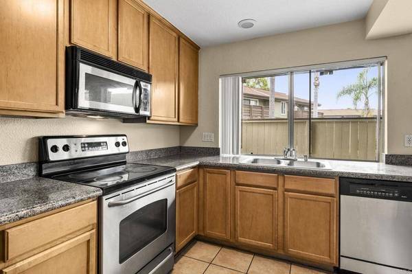 615 Fredricks AVE #103, Oceanside, CA 92058