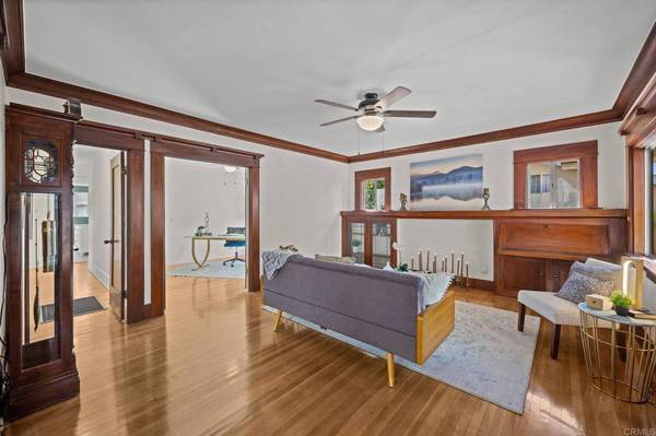 1239 La Presa AVE #104, Spring Valley, CA 91977