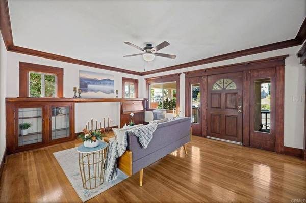 1239 La Presa AVE #104, Spring Valley, CA 91977