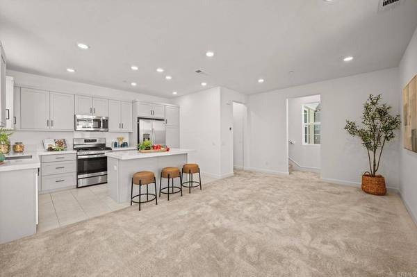 1229 Sunrise #104, San Marcos, CA 92078