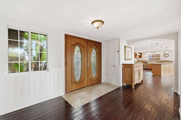 2205 Cameo RD, Carlsbad, CA 92008