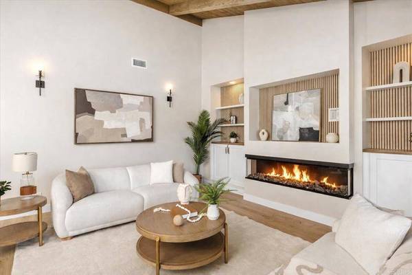 3970 Scott DR, Carlsbad, CA 92008