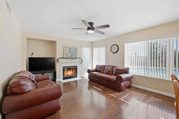 833 Bel Esprit CIR, San Marcos, CA 92069