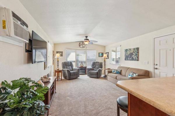 699 N Vulcan AVE, Encinitas, CA 92024
