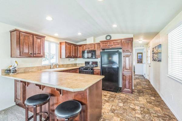 699 N Vulcan AVE, Encinitas, CA 92024