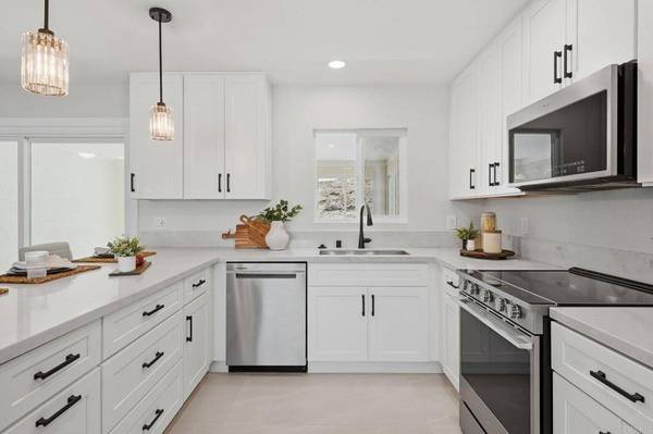 406 Borden CIR, San Marcos, CA 92069