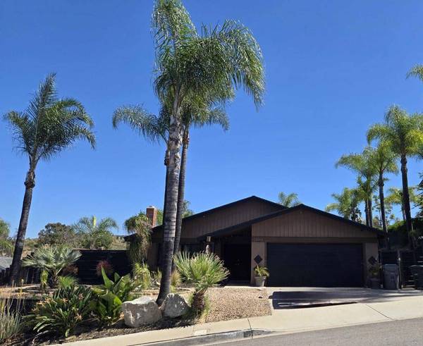 12661 Ridgeton DR, Lakeside, CA 92040