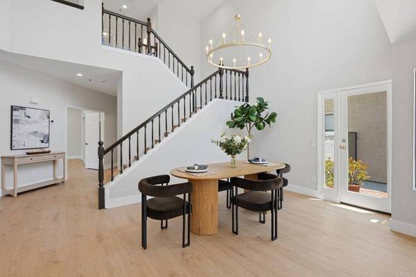 2262 Vista Valley LN, Vista, CA 92084