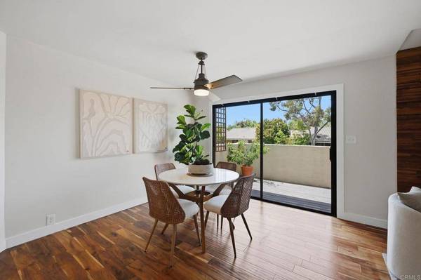 8463 Via Mallorca #13, La Jolla, CA 92037