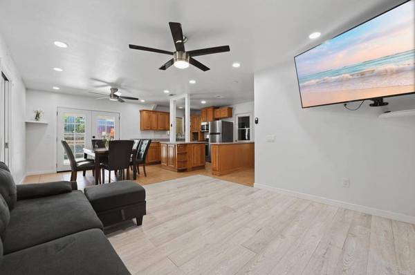 656 Parker ST, Oceanside, CA 92057