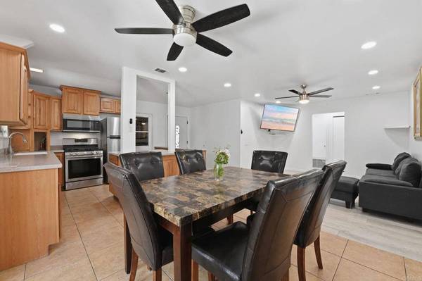 656 Parker ST, Oceanside, CA 92057