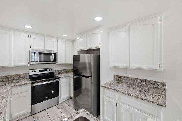 5845 Friars RD #1216, San Diego, CA 92110