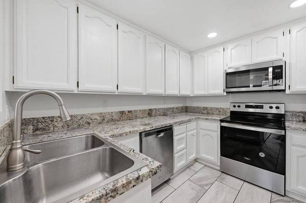 5845 Friars RD #1216, San Diego, CA 92110