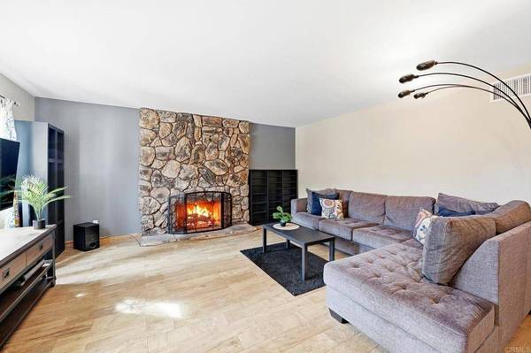 12661 Ridgeton DR, Lakeside, CA 92040