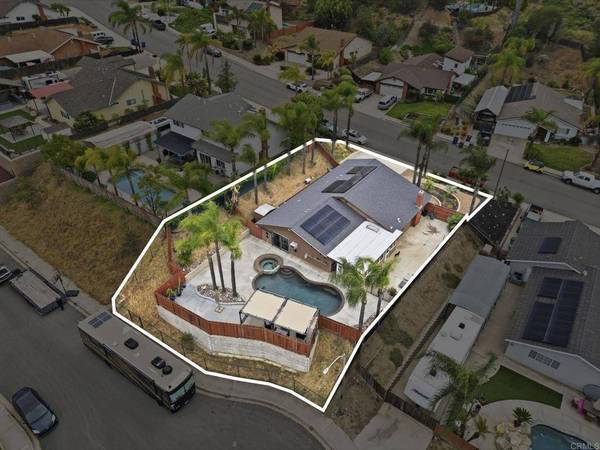12661 Ridgeton DR, Lakeside, CA 92040