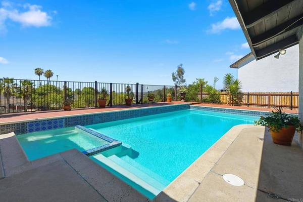 9343 Viento Fuerte Way, La Mesa, CA 91941