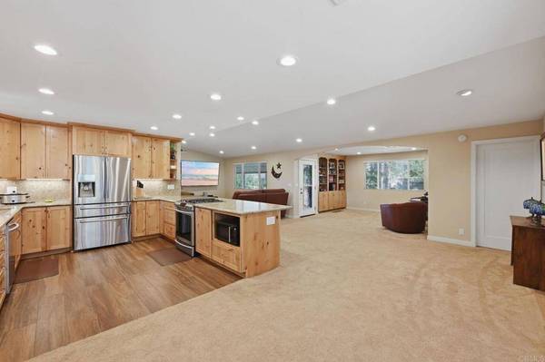 25475 Potrero Valley RD, Potrero, CA 91963