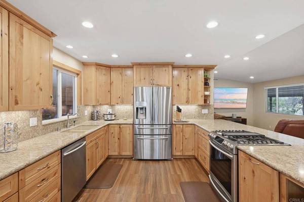 25475 Potrero Valley RD, Potrero, CA 91963