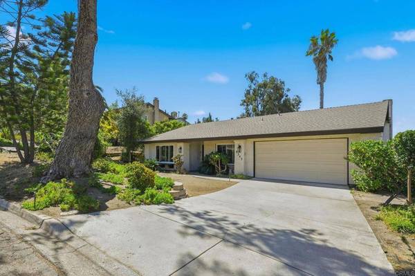 9343 Viento Fuerte Way, La Mesa, CA 91941