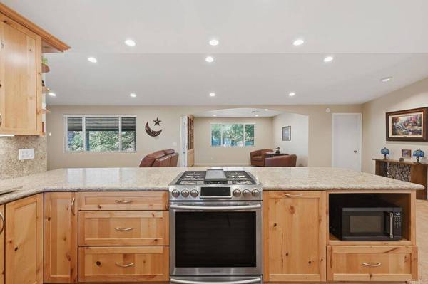 25475 Potrero Valley RD, Potrero, CA 91963
