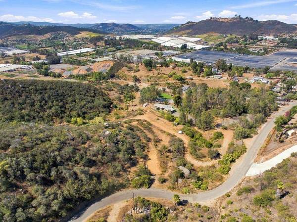 435 Camino Calafia, San Marcos, CA 92069
