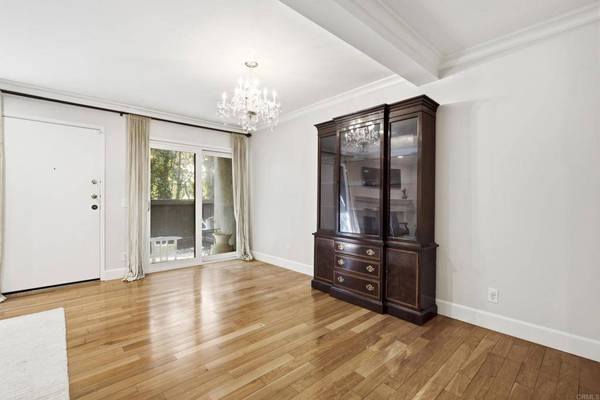 8346 Via Sonoma #D, La Jolla, CA 92037