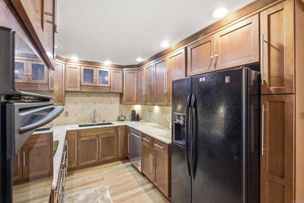 8346 Via Sonoma #D, La Jolla, CA 92037