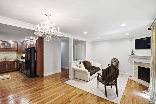 8346 Via Sonoma #D, La Jolla, CA 92037