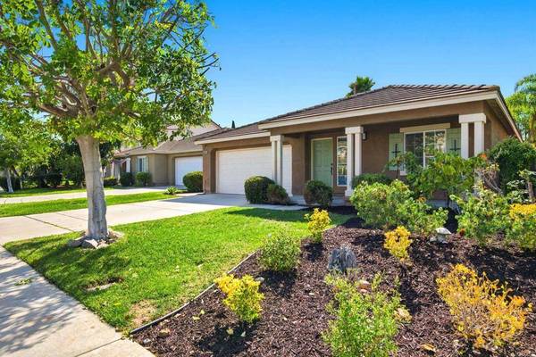 1009 Longfellow CT