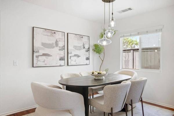 1009 Longfellow CT, Oceanside, CA 92057