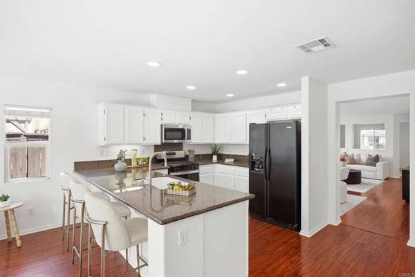 1009 Longfellow CT, Oceanside, CA 92057