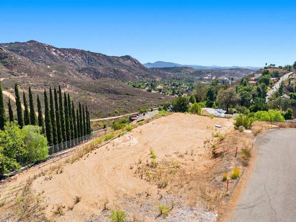 26421 Sky DR, Escondido, CA 92026