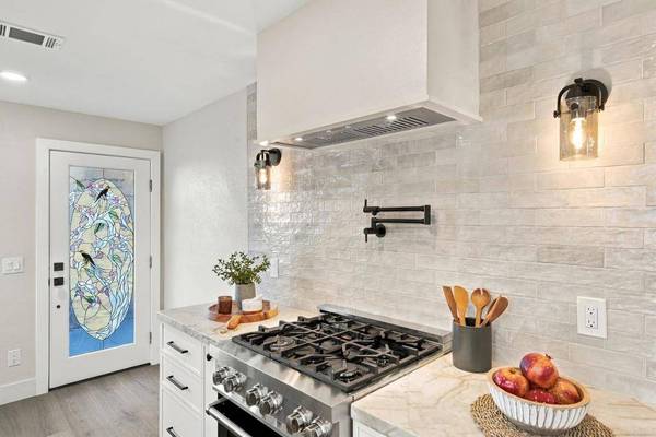 1530 Camino Linda DR, San Marcos, CA 92078