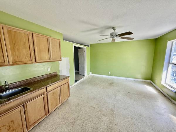 129 NE Tunison AVE, Port Saint Lucie, FL 34983