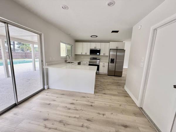 601 SW Ivanhoe DR, Port Saint Lucie, FL 34983