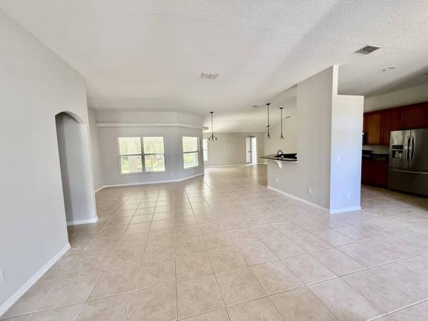 1744 SW Nantucket AVE, Port Saint Lucie, FL 34953