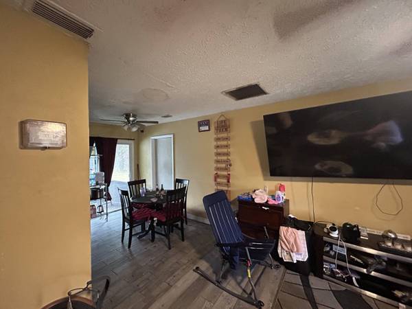 213 SW Chapman AVE, Port Saint Lucie, FL 34953