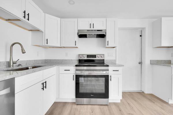 907 Skylark DR, Fort Pierce, FL 34982