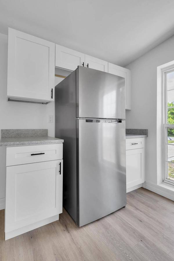 907 Skylark DR, Fort Pierce, FL 34982