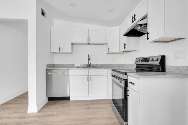 907 Skylark DR, Fort Pierce, FL 34982