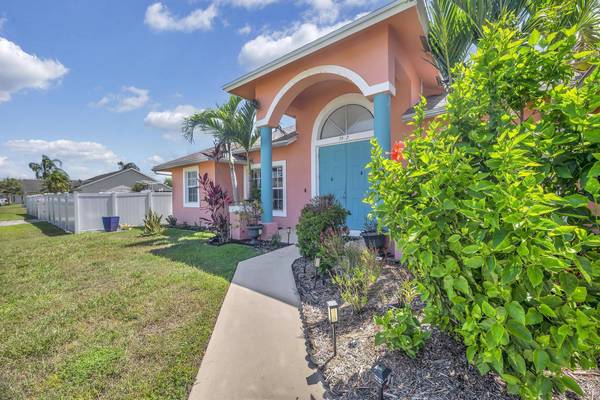 3982 SW Kabane ST, Port Saint Lucie, FL 34953
