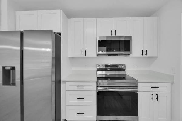 2432 SE Floresta DR, Port Saint Lucie, FL 34984