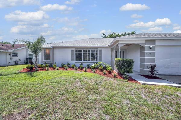 2432 SE Floresta DR, Port Saint Lucie, FL 34984