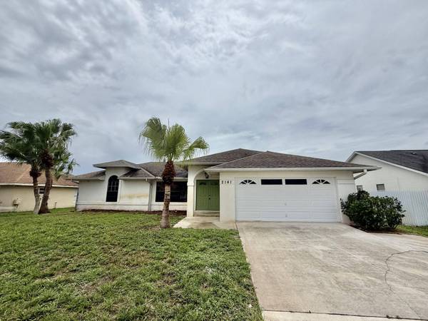 2141 SE Floresta DR, Port Saint Lucie, FL 34984